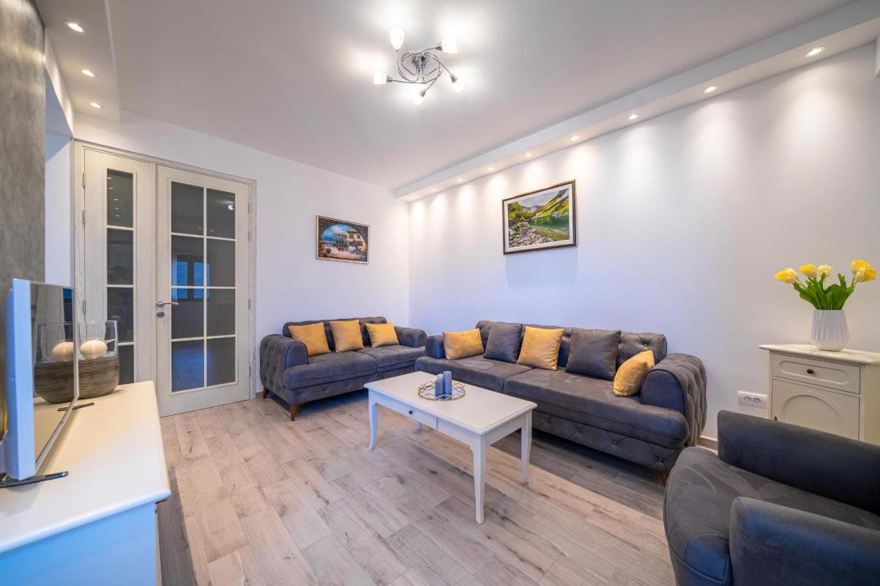Boka View Luxury Suite - With Free Garage Parking Kotor Exterior photo