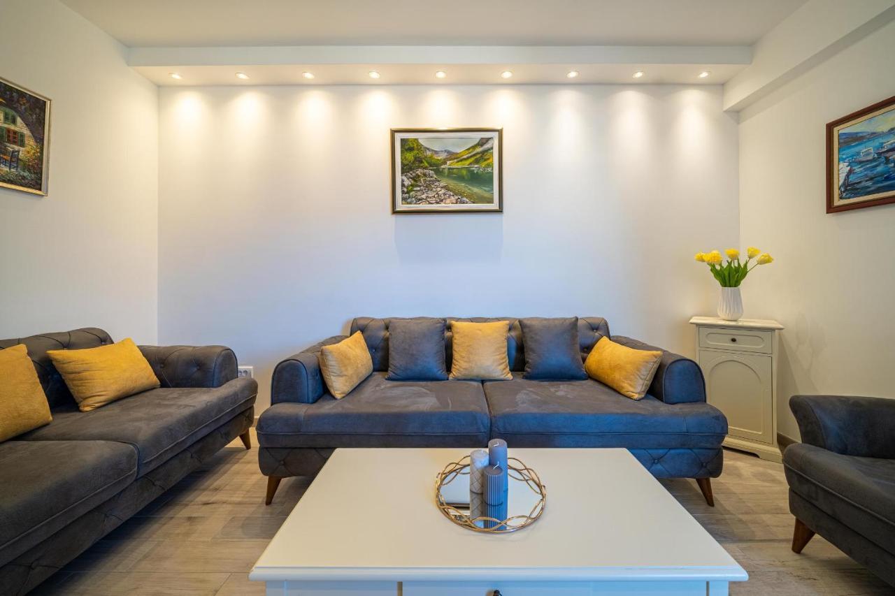 Boka View Luxury Suite - With Free Garage Parking Kotor Exterior photo