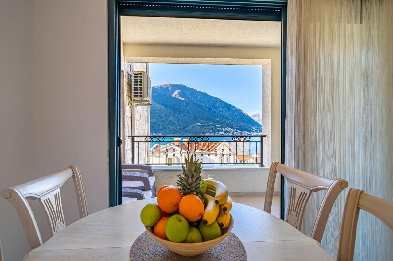 Boka View Luxury Suite - With Free Garage Parking Kotor Exterior photo